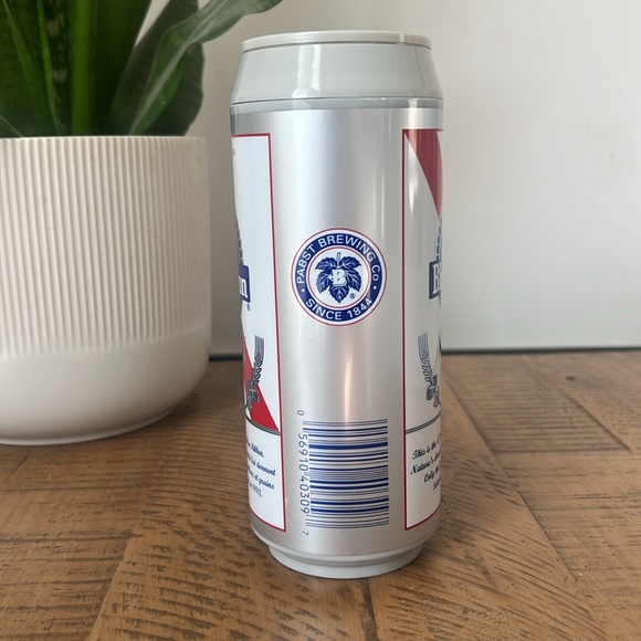 Pabst Blue Ribbon Can Cooler - Picture 4 of 10